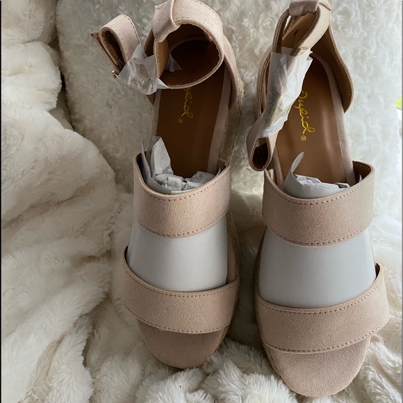 Francesca’s Qupid Nude,Suede,BIGBANG Platform,Shoes,Sandals,Espadrilles•NWT•6.5 - Picture 8 of 12